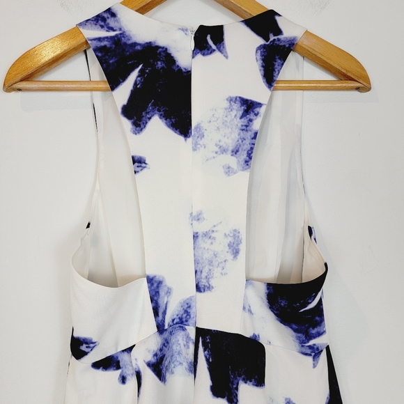 Lulus Blue Seeing Chic Floral Print Dress Fit & Flare Racerback Small a1404 - Picture 11 of 14